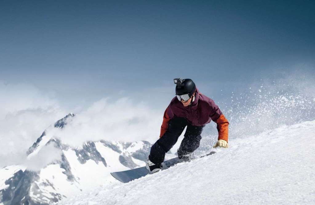 DJI Osmo Action 5 Pro při snowboardingu